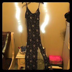 NWOT Mudd Maxi Dress